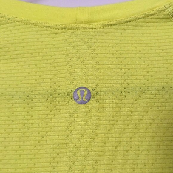 Lululemon Swiftly Tech Long Sleeve Shirt 2.0 Race Length Highlight Yellow Size 8 - Picture 8 of 9